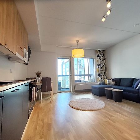Fully Equipped New Apartment With Free Parking Tampere Esterno foto
