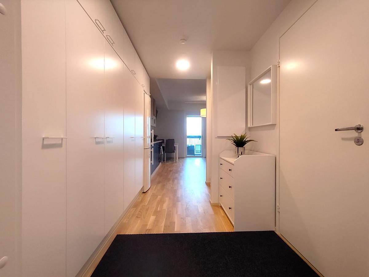 Fully Equipped New Apartment With Free Parking Tampere Esterno foto